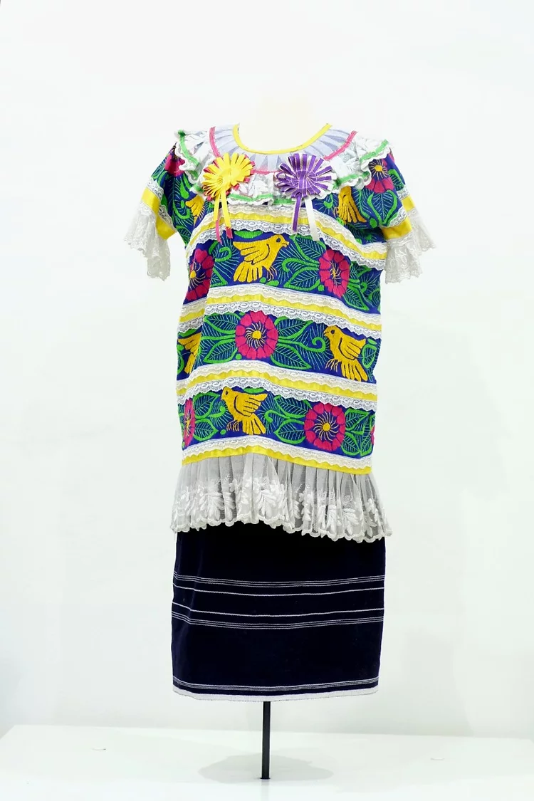 Conjunto de fiesta de mujer de San Felipe Jalapa de Díaz